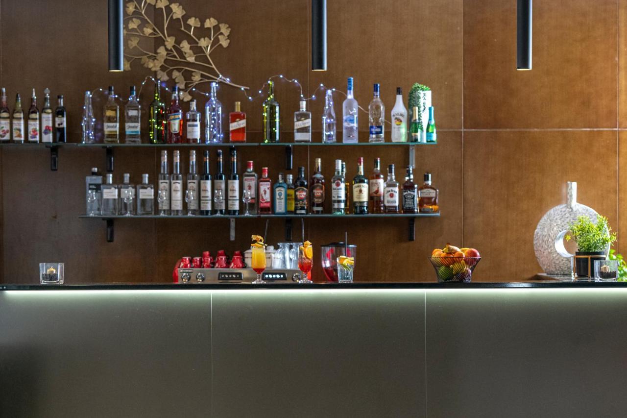 Willis Hotel Business & Wellness Залегершег Екстериор снимка