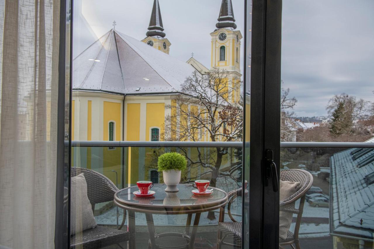 Willis Hotel Business & Wellness Залегершег Екстериор снимка