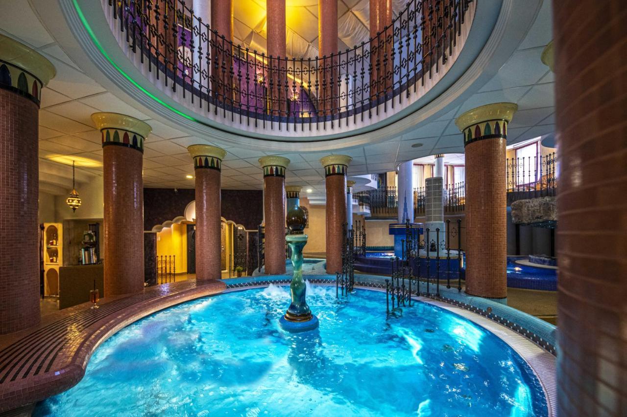 Willis Hotel Business & Wellness Залегершег Екстериор снимка